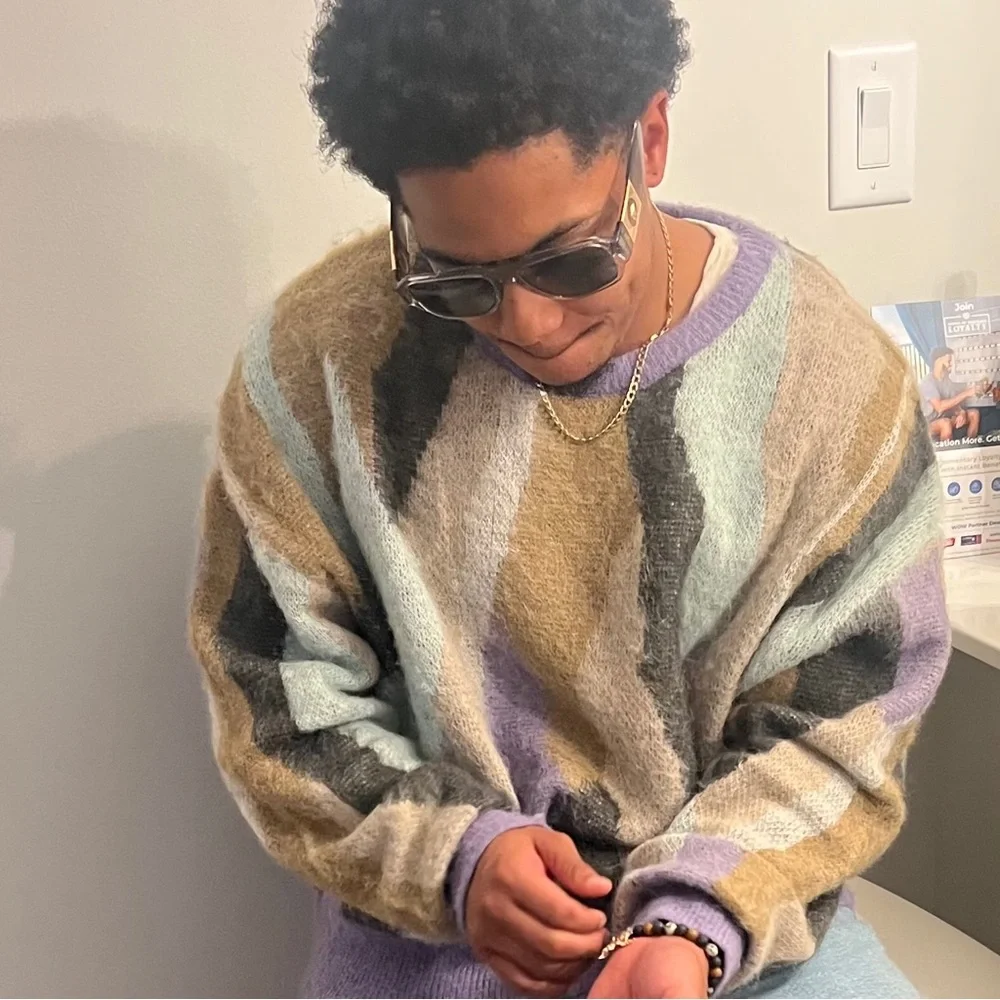 Colorful Abstract Sweater - Picture 3 of 4